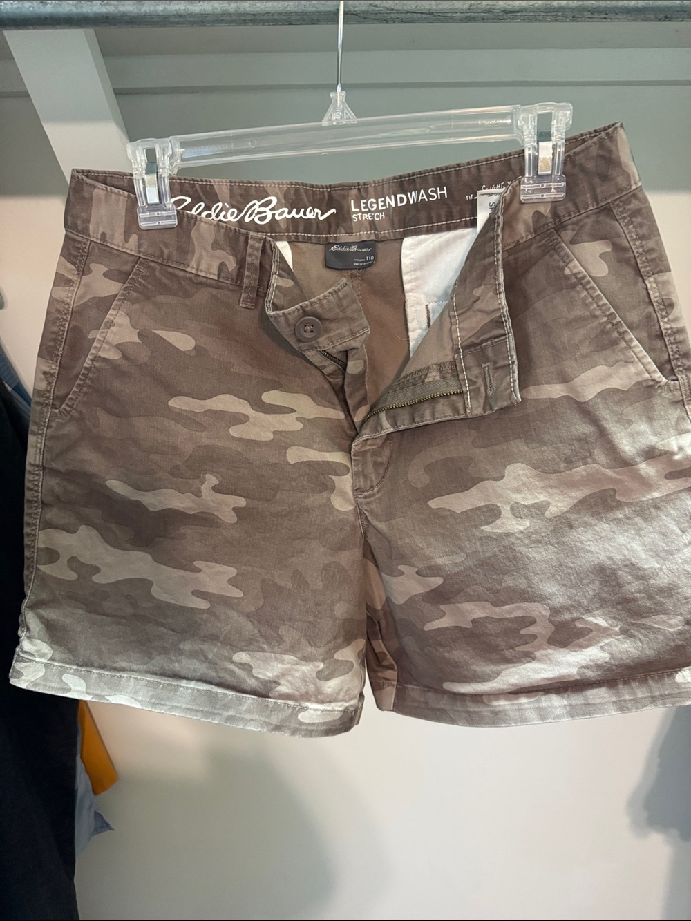 Eddie Bauer Women’s Camo LegendWash Stretch Shorts - Brown